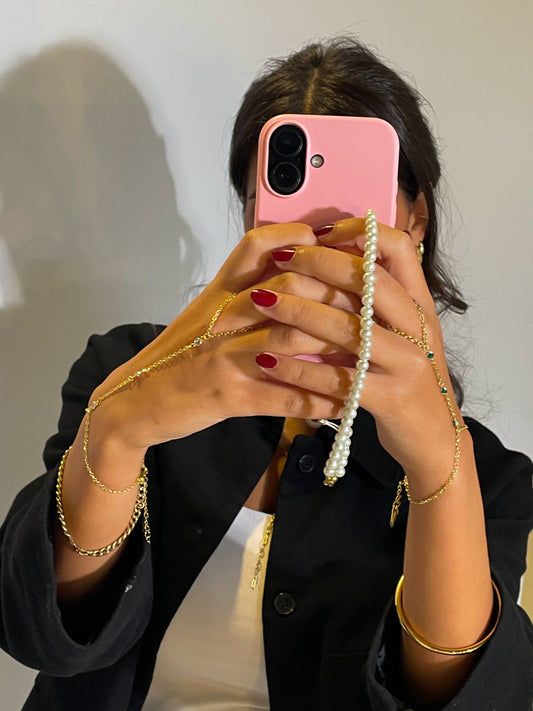 Short Pearls Phone Strap