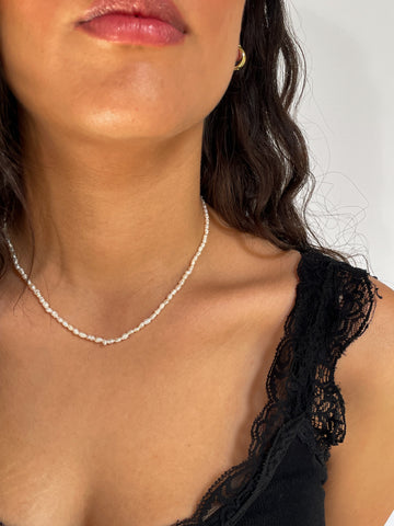 Thin Pearls Necklace