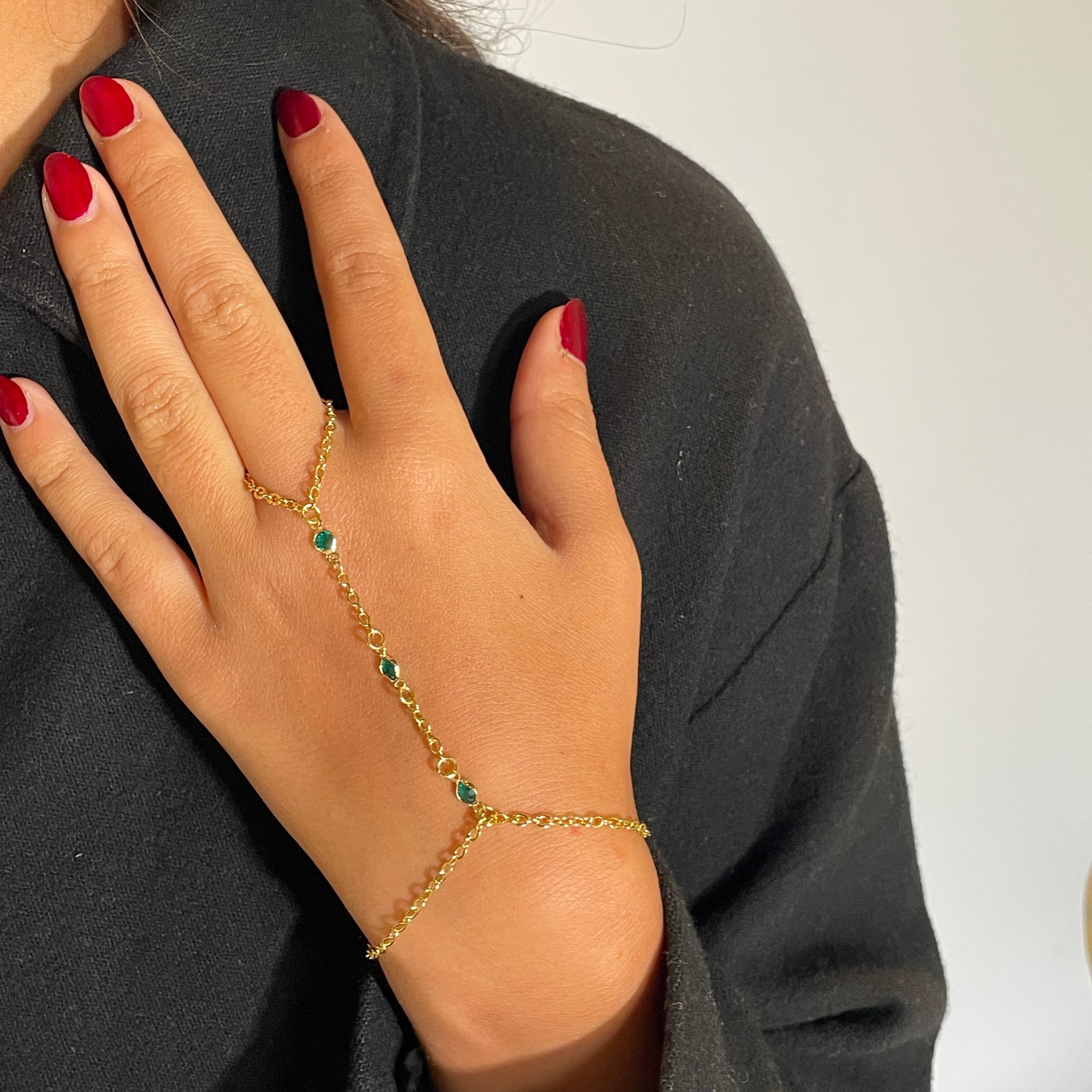 Emerald Diamonds Hand Chain