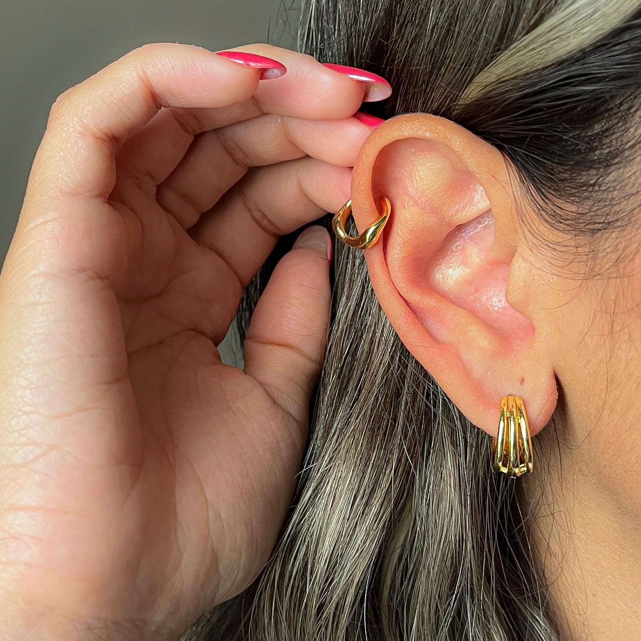 Dainty ear cuff