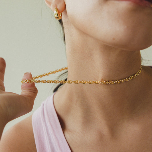 Twisted Anchor Necklace