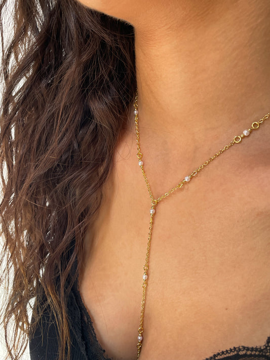 Drop Pearl Necklace